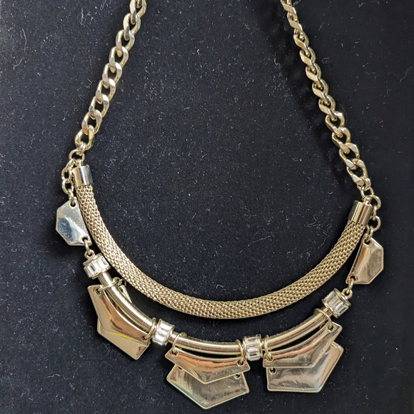 WHBM Necklace, Adjustable length, Gold - Picture 3 of 4